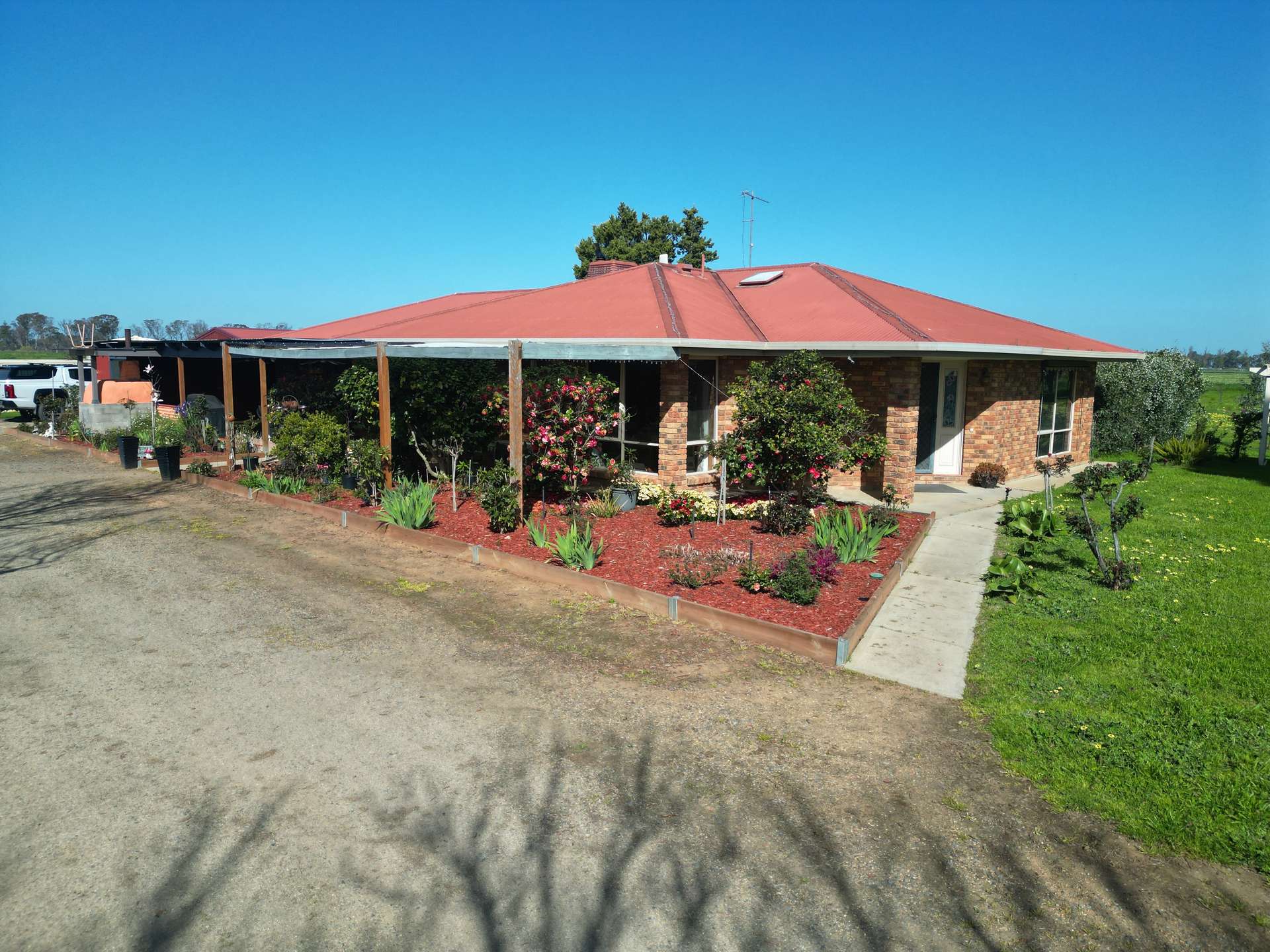 1584 Larissa Road, Yarroweyah For Sale by Farmbuy.com - image 3