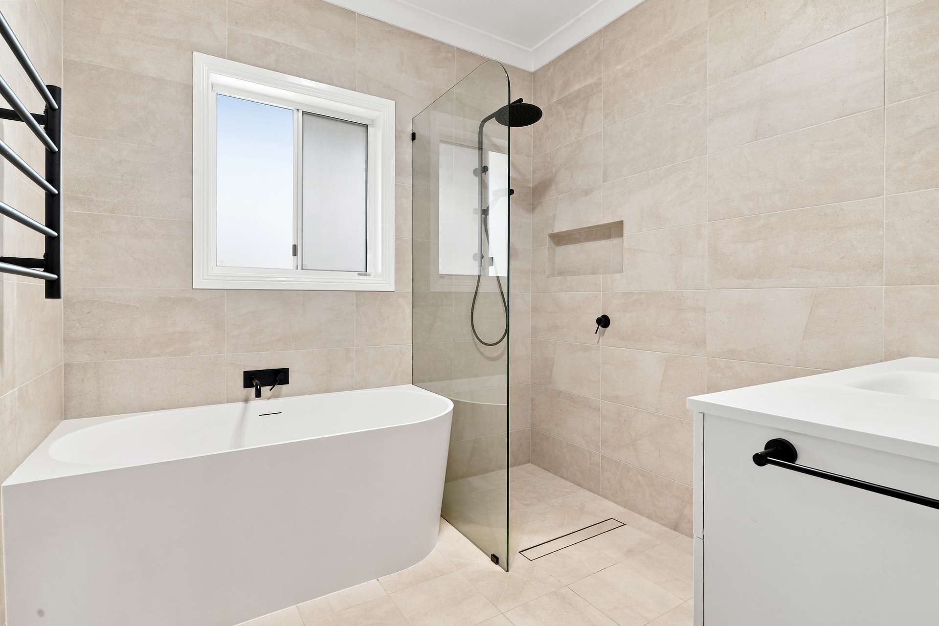 1 Burke Street, Lyndhurst For Sale by Farmbuy.com - image 10