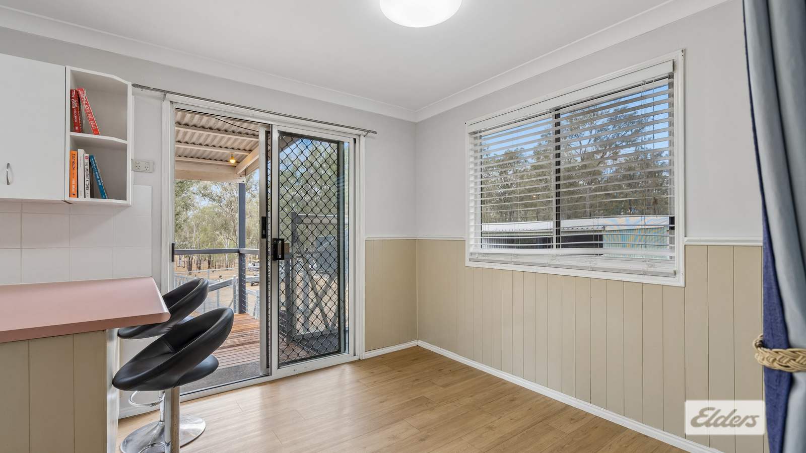 20 Highland Grove, Kensington Grove For Sale by Farmbuy.com - image 7