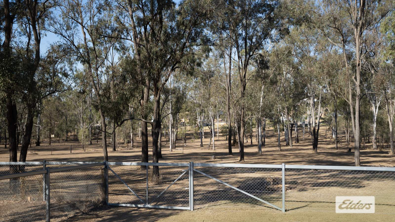 20 Highland Grove, Kensington Grove For Sale by Farmbuy.com - image 15