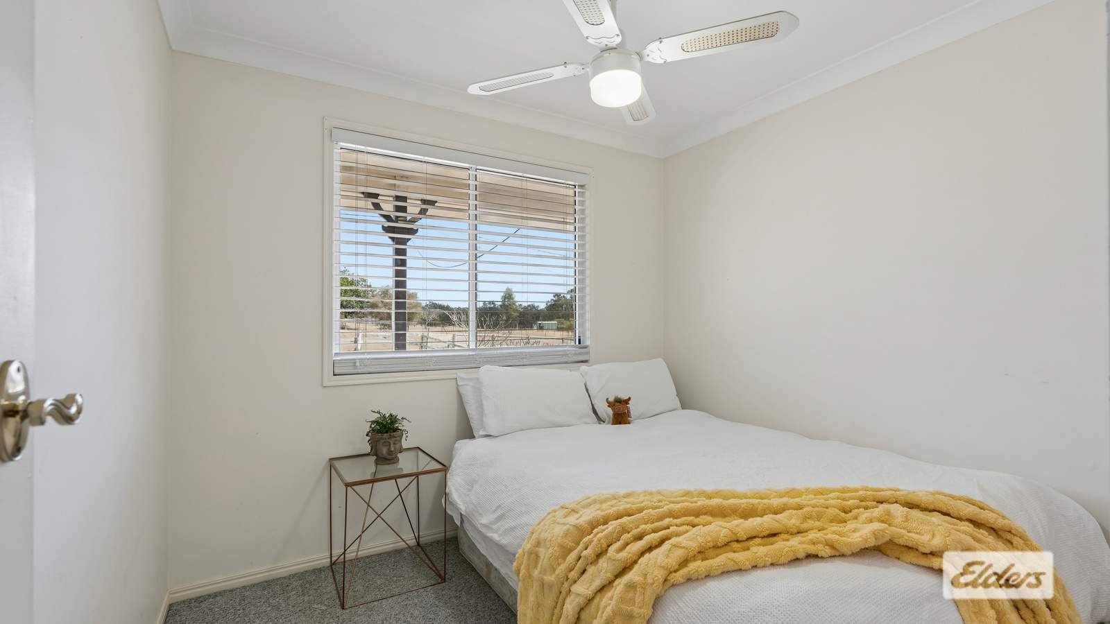 20 Highland Grove, Kensington Grove For Sale by Farmbuy.com - image 10
