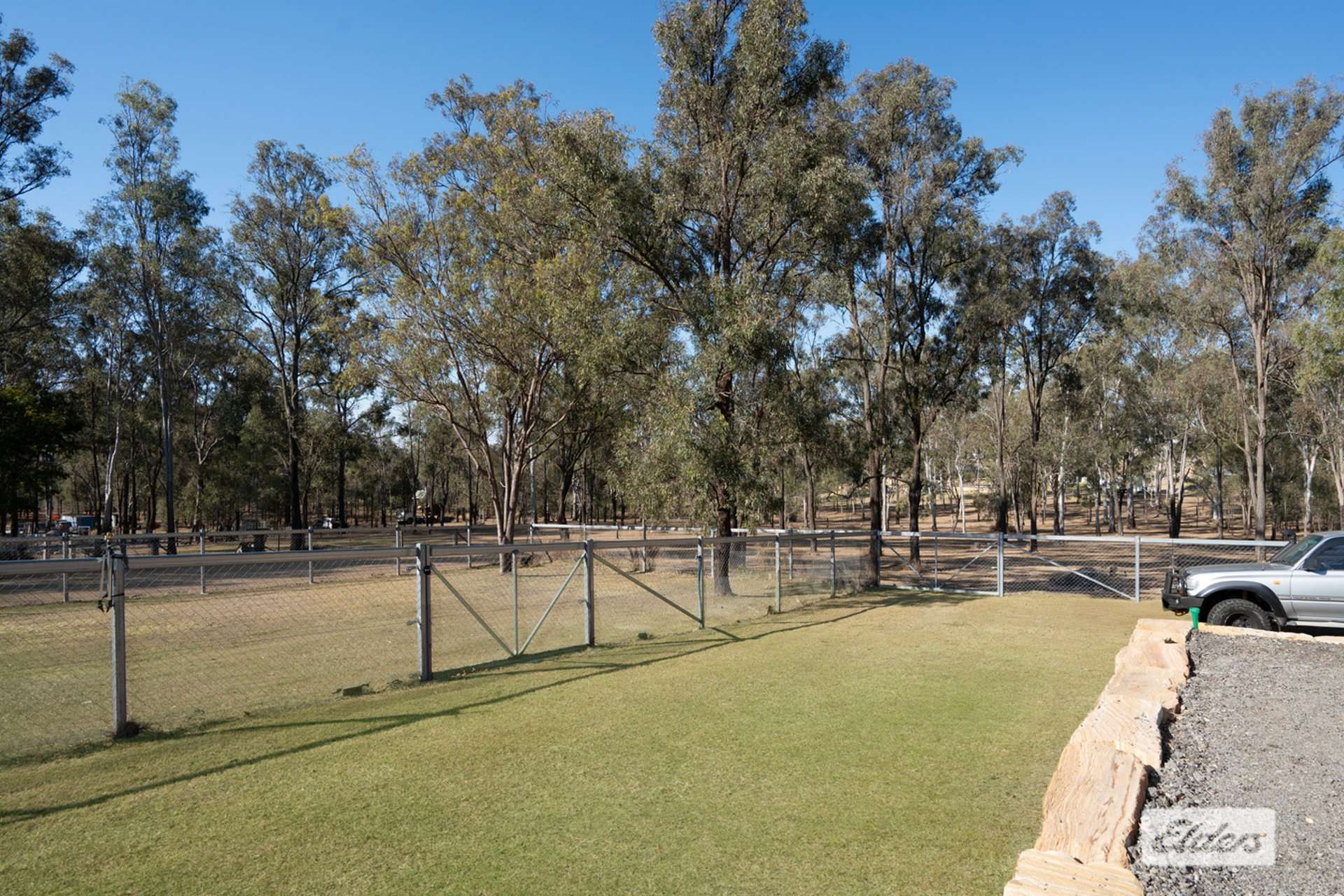 20 Highland Grove, Kensington Grove For Sale by Farmbuy.com - image 16
