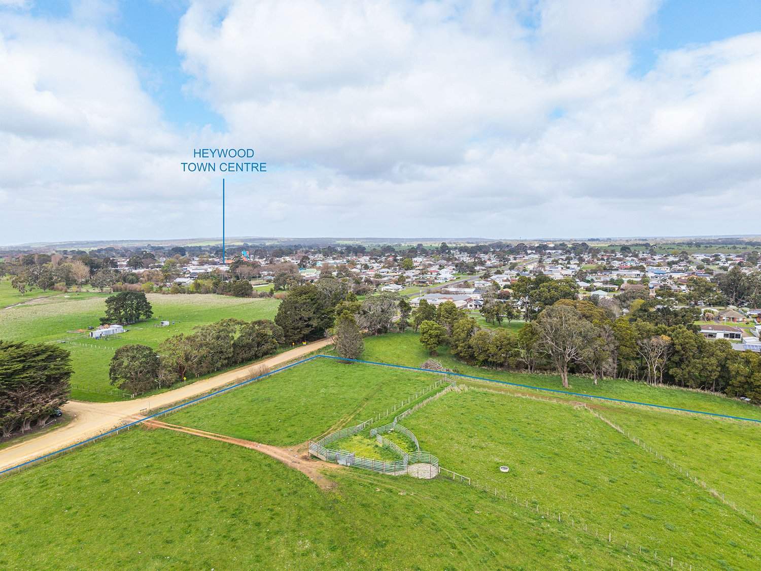 - Bond Street, Heywood Auction by Farmbuy.com - image 2