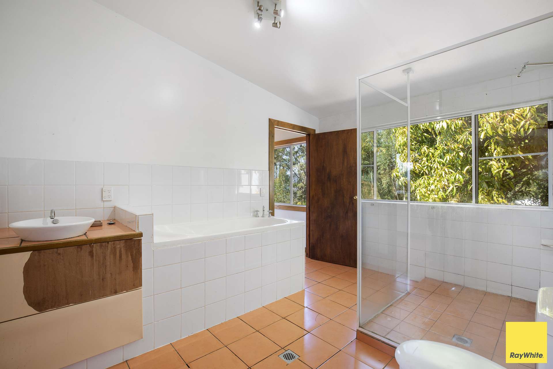 701 Darkwood Road, Thora For Sale by Farmbuy.com - image 9