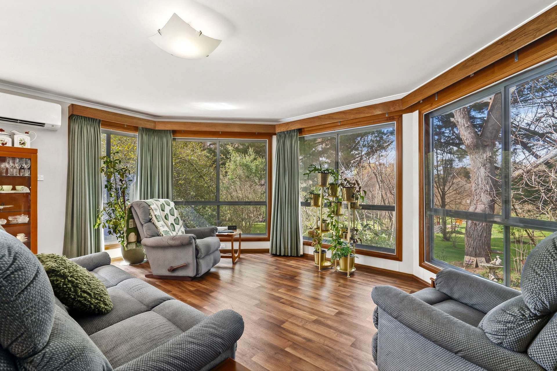 6 Carrington Street, Crookwell For Sale by Farmbuy.com - image 4