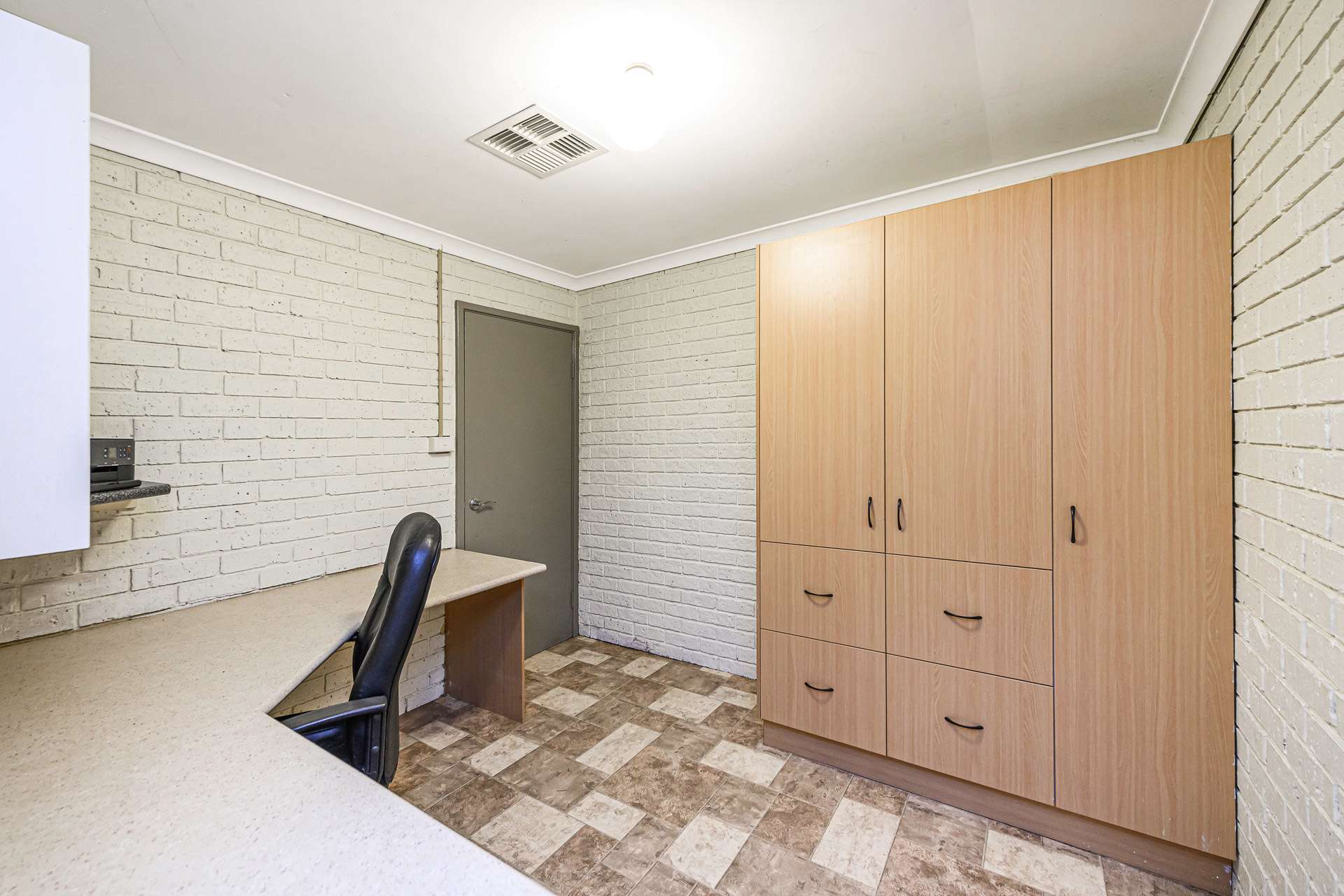 84 Cathedral Avenue, Brigadoon For Sale by Farmbuy.com - image 22