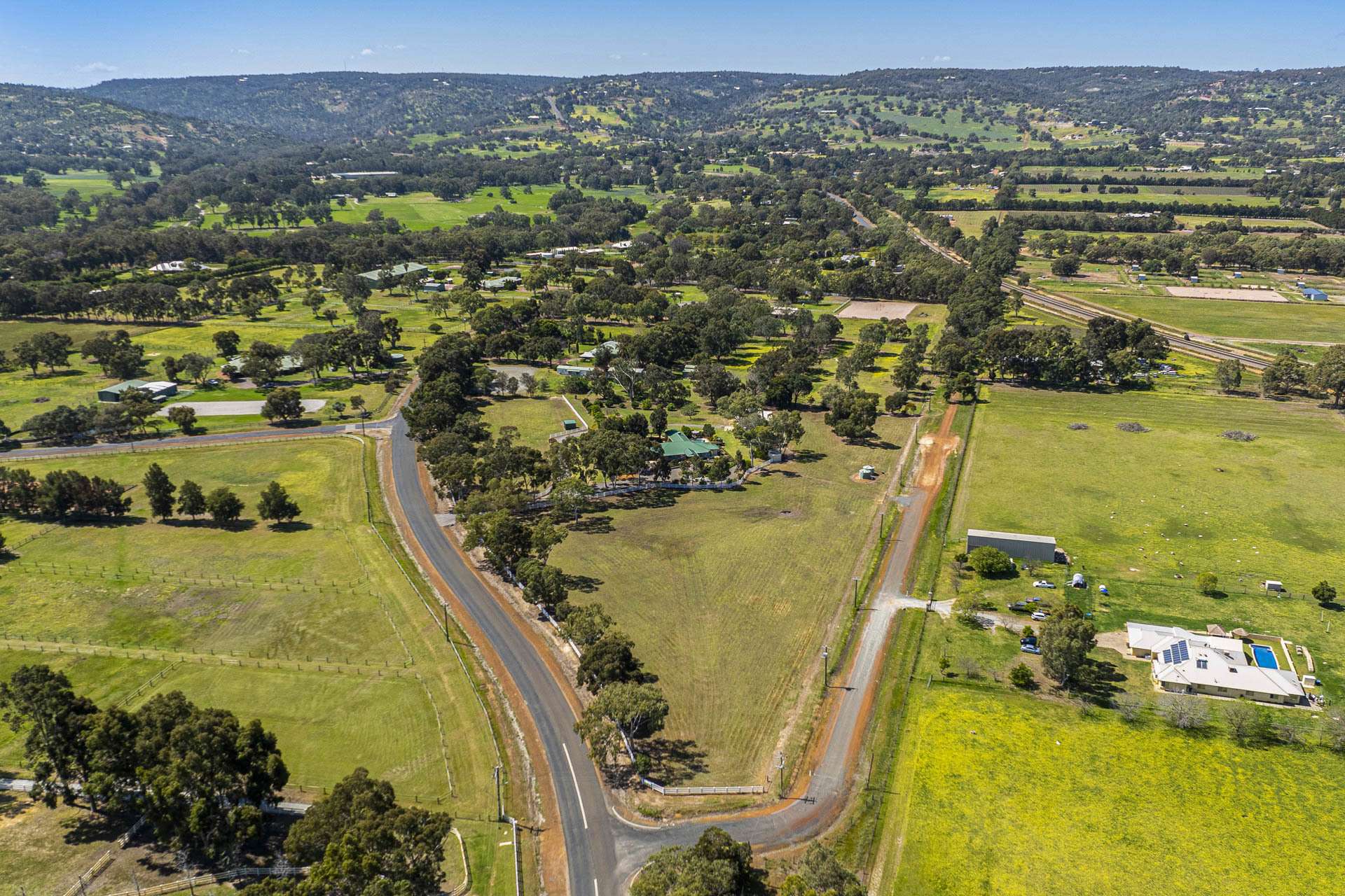 84 Cathedral Avenue, Brigadoon For Sale by Farmbuy.com - image 5