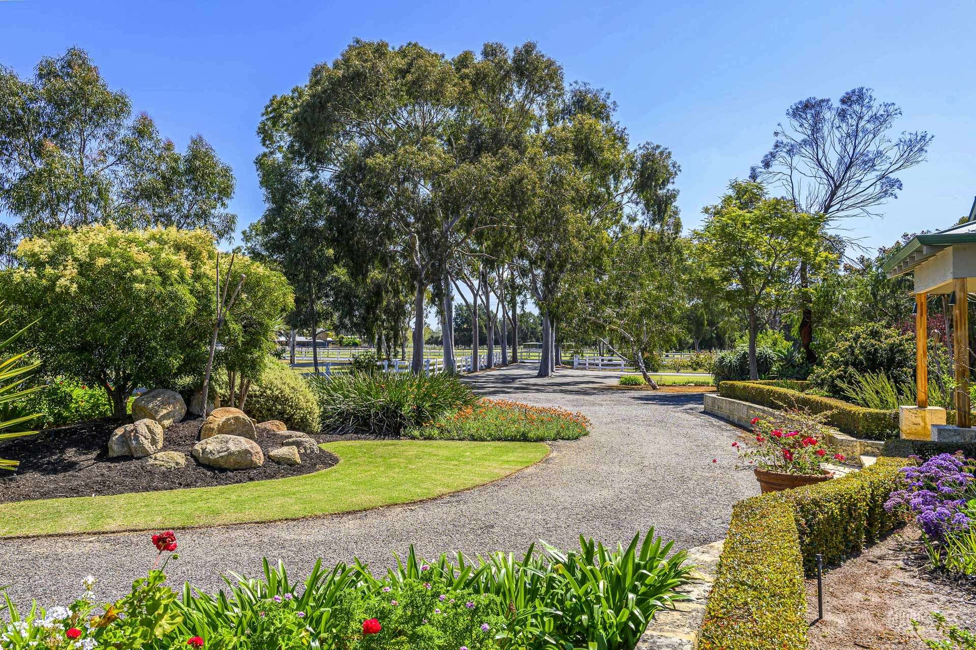 84 Cathedral Avenue, Brigadoon For Sale by Farmbuy.com - image 9