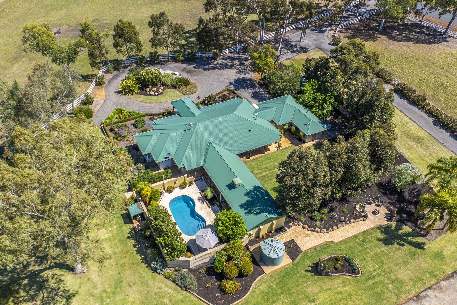 84 Cathedral Avenue, Brigadoon For Sale by Farmbuy.com - image 2