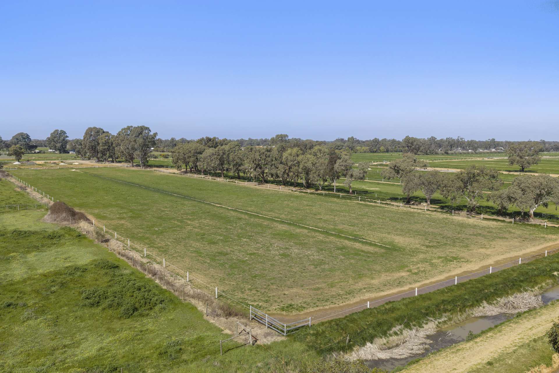 2 Dunstone Rd, Kyabram Auction by Farmbuy.com - image 11