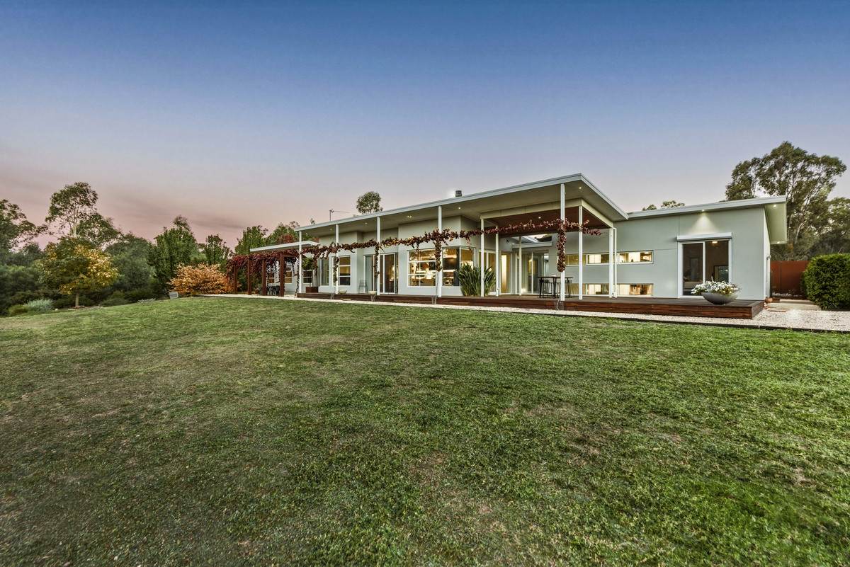 59 Browns Lane, Emu Creek For Sale by Farmbuy.com - image 16