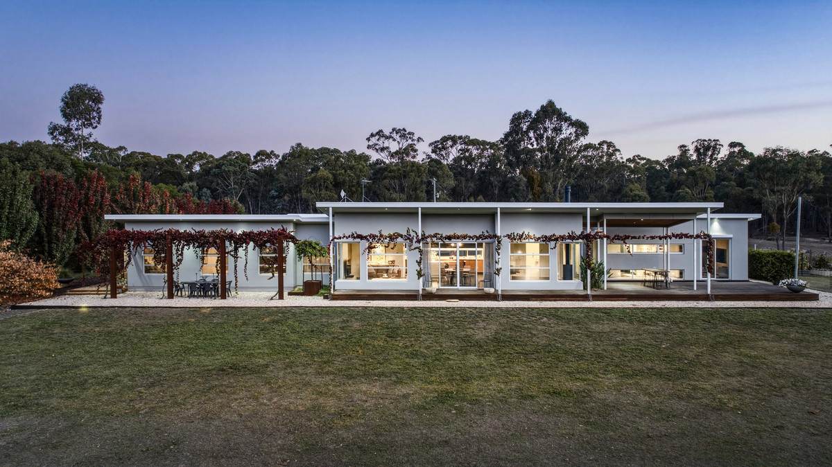 59 Browns Lane, Emu Creek For Sale by Farmbuy.com - image 2