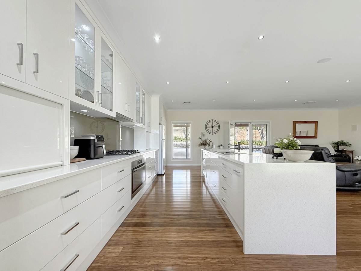 1335 Kingsvale Road, Young For Sale by Farmbuy.com - image 8
