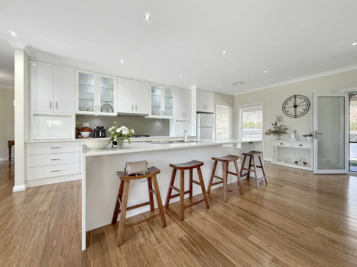 1335 Kingsvale Road, Young For Sale by Farmbuy.com - image 7