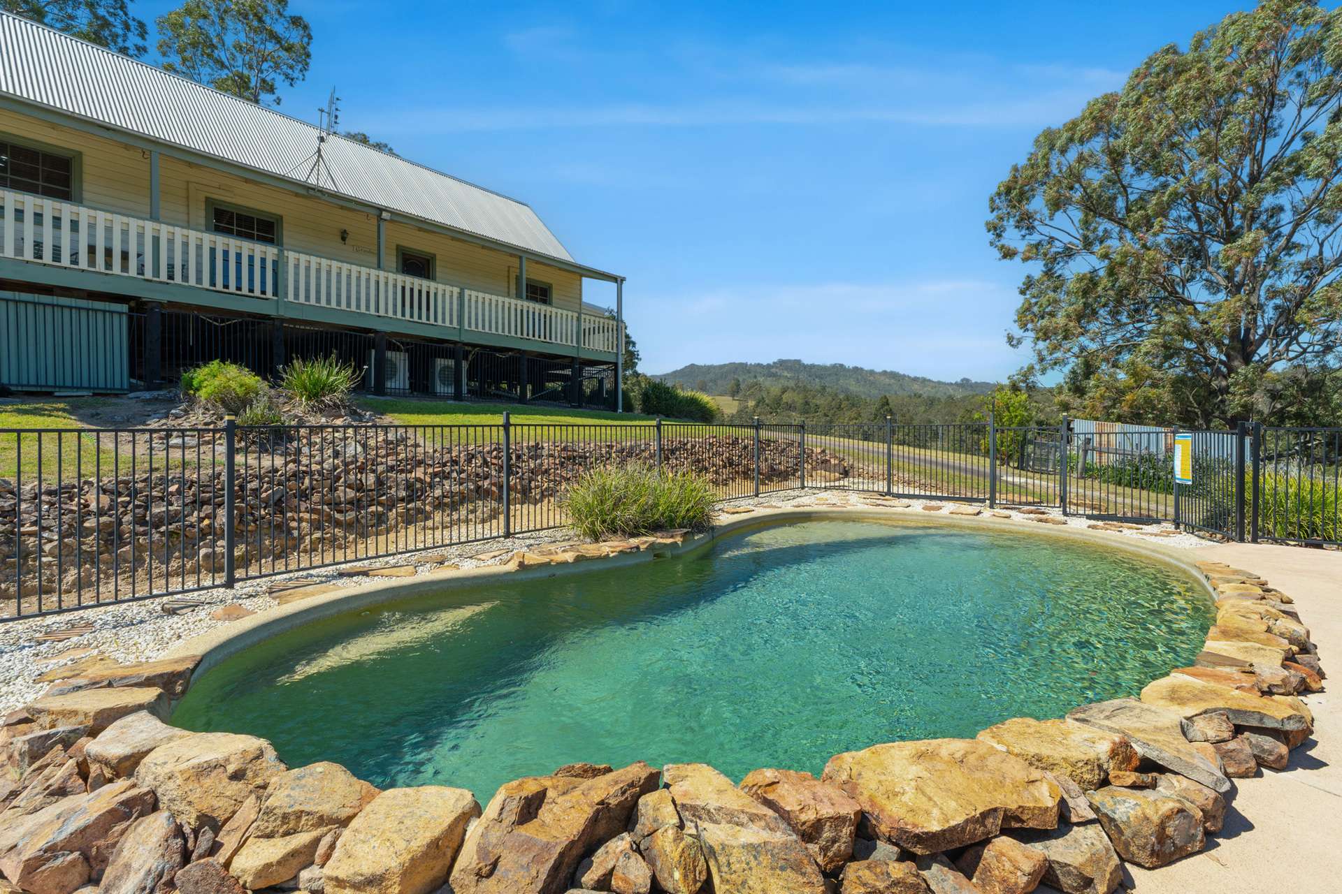 1532 Glendonbrook Road, Glendon Brook For Sale by Farmbuy.com - image 1