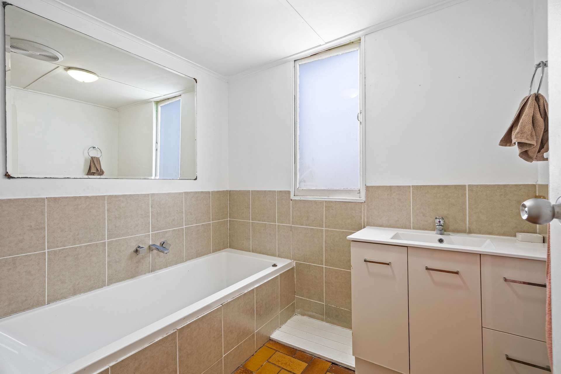 97 Ratcliffe Road, Diamond Valley For Sale by Farmbuy.com - image 18