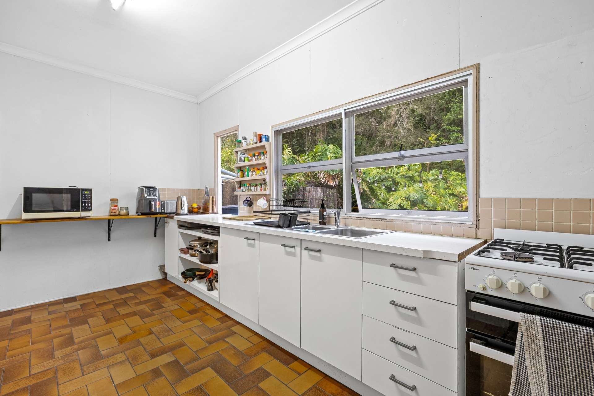 97 Ratcliffe Road, Diamond Valley For Sale by Farmbuy.com - image 17