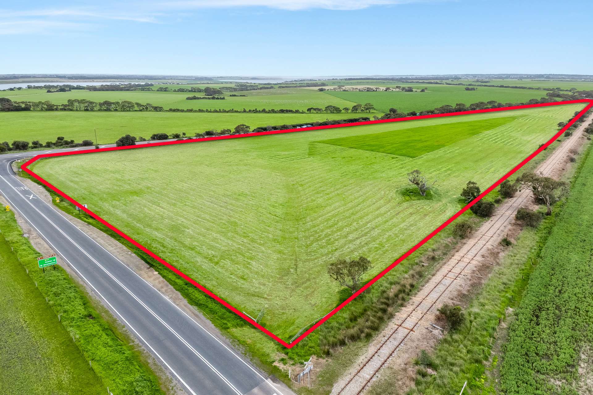Allot 303 Cnr Airport Rd & Alexandrina Road, Currency Creek For Sale by Farmbuy.com - image 5