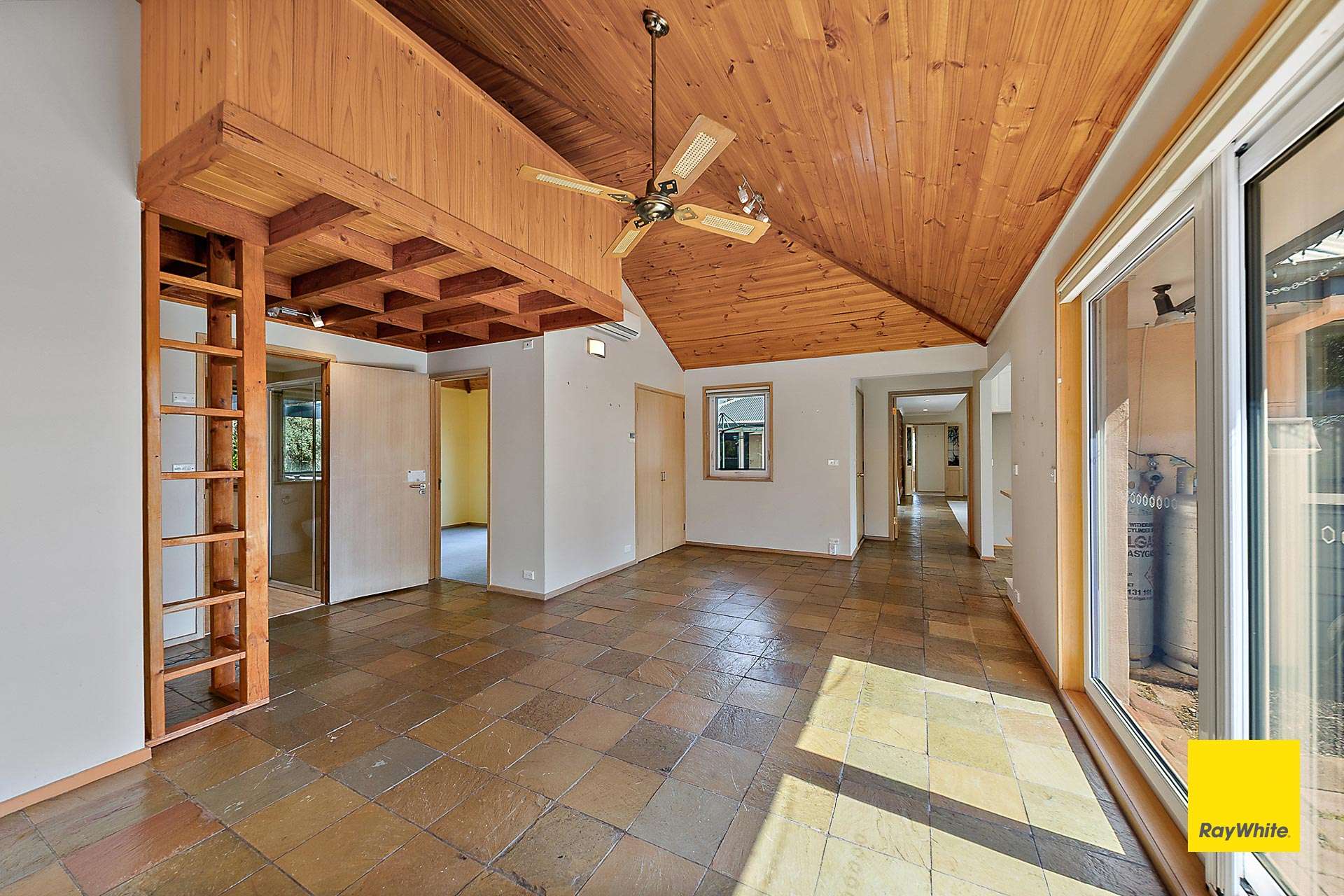 305 Shingle Hill Way, Gundaroo For Sale by Farmbuy.com - image 18