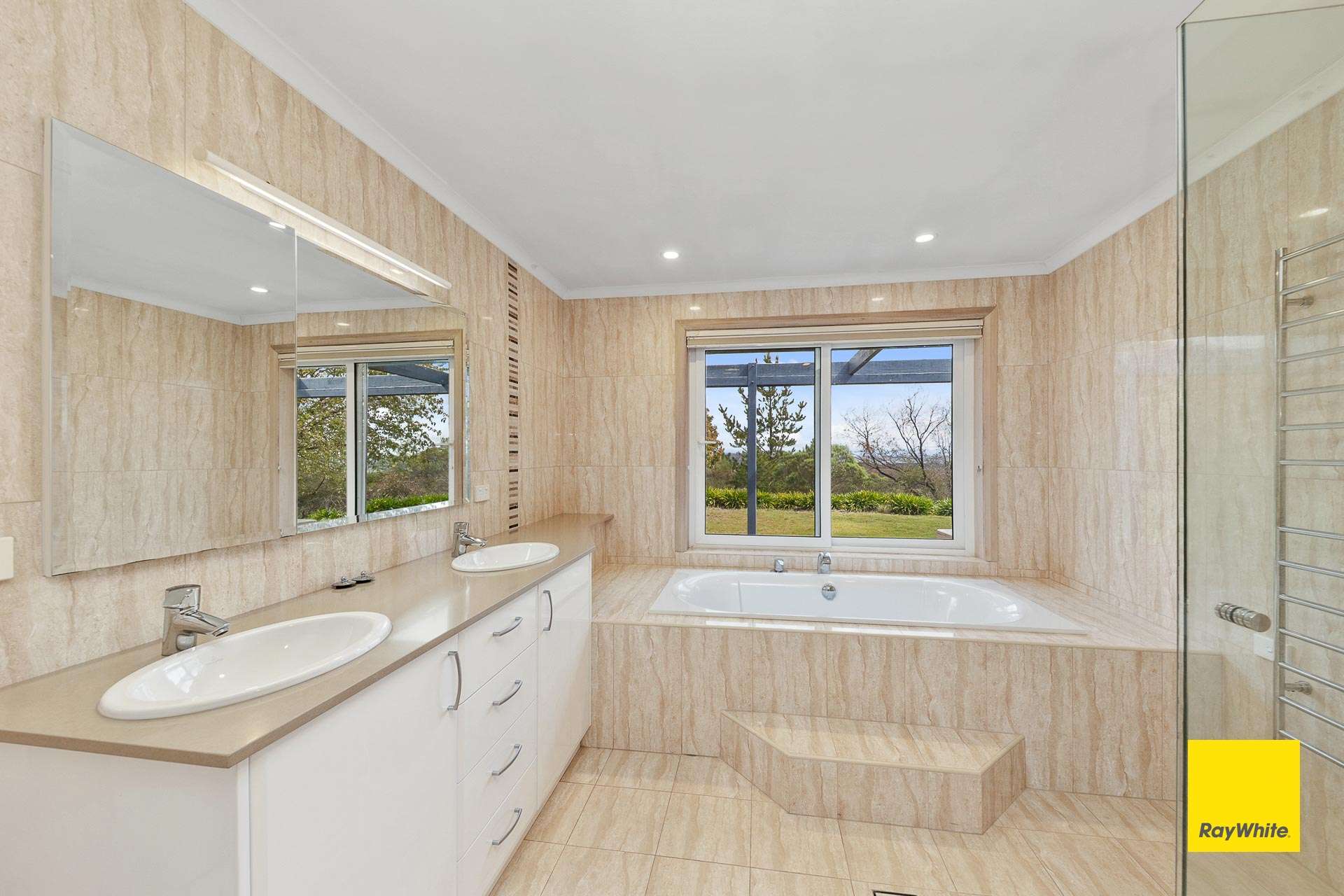 305 Shingle Hill Way, Gundaroo For Sale by Farmbuy.com - image 9