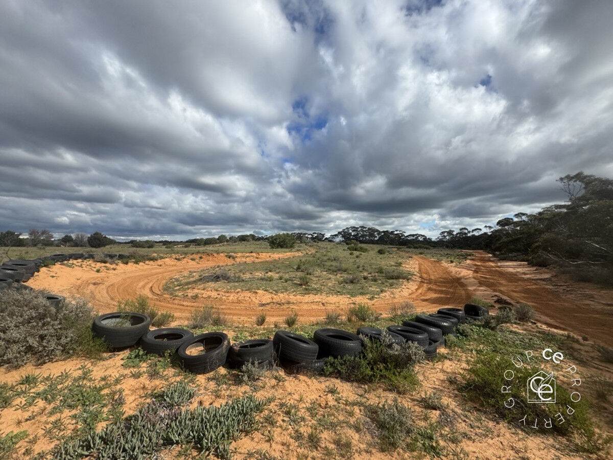 Black Hill For Sale by Farmbuy.com - image 18
