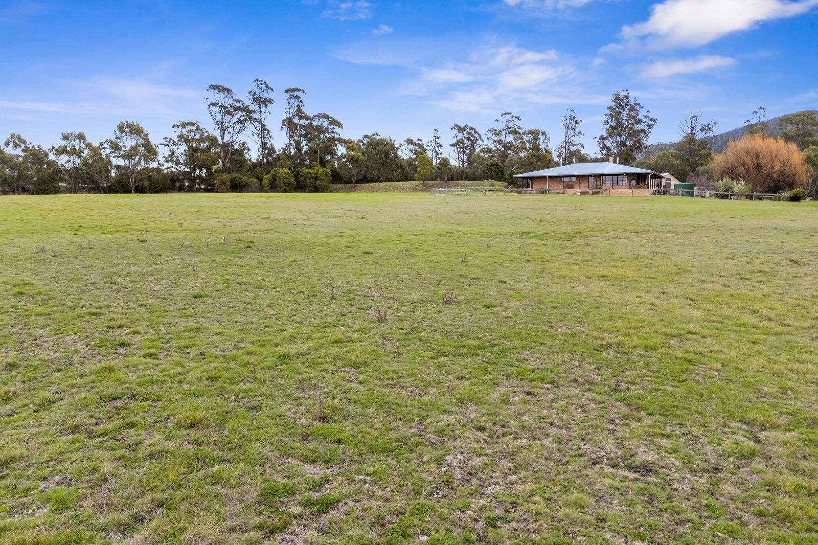 30 Clark Street, Dunalley For Sale by Farmbuy.com - image 26