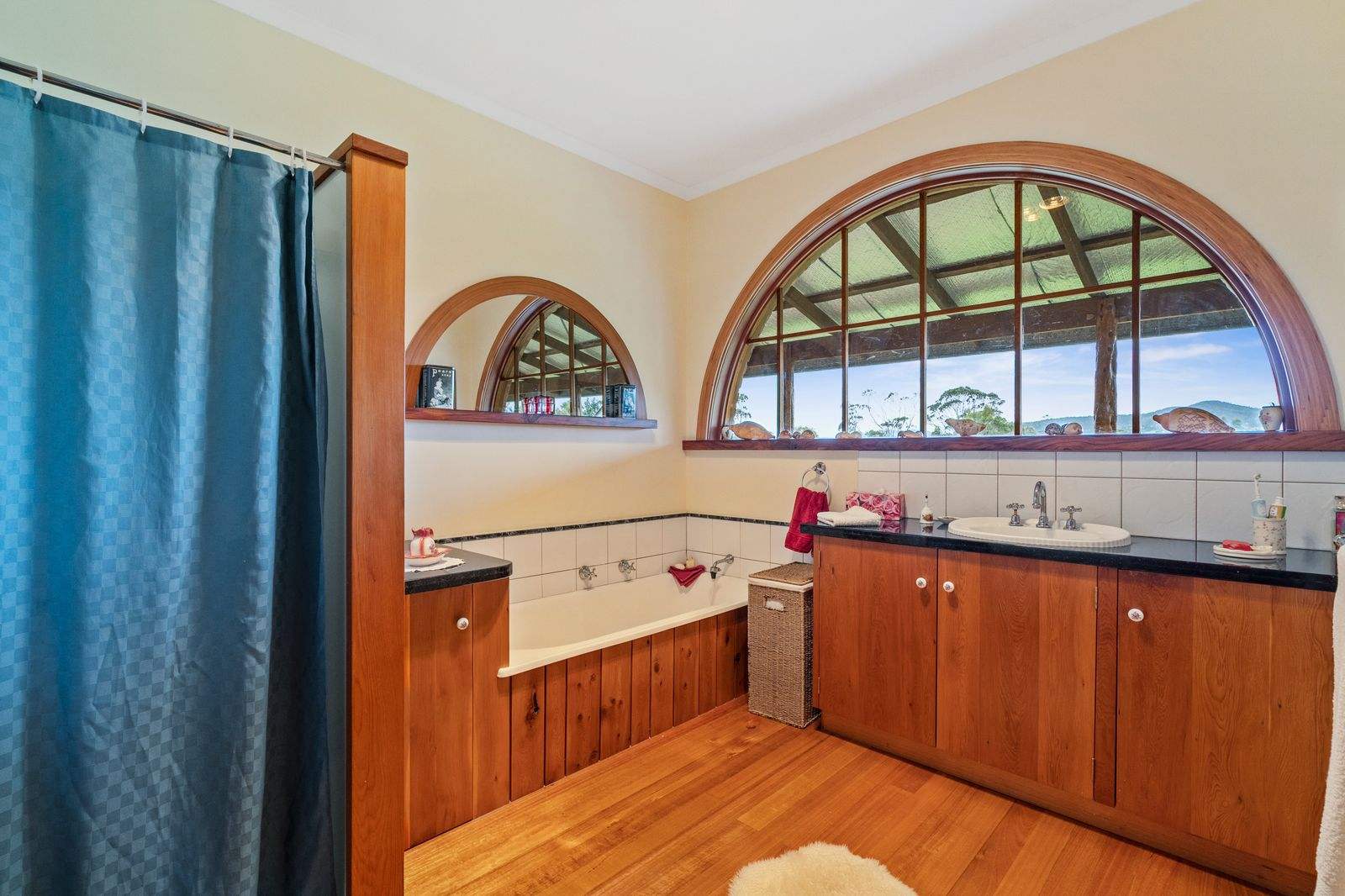 30 Clark Street, Dunalley For Sale by Farmbuy.com - image 23