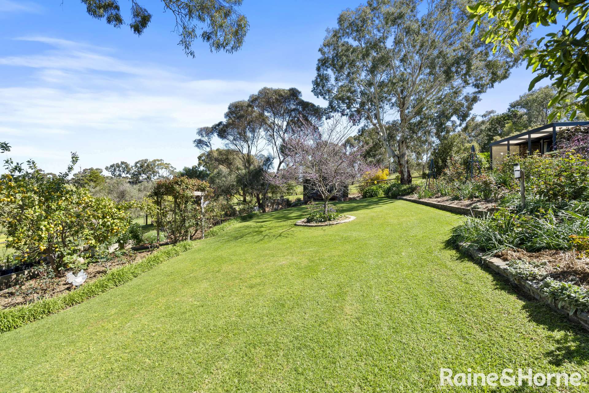 36 Burnside Road, Strathalbyn For Sale by Farmbuy.com - image 25