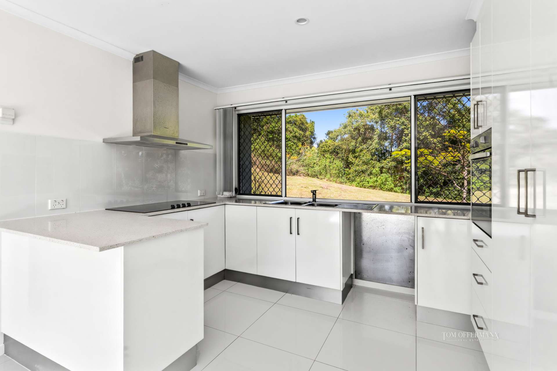 86 Panorama Drive, Doonan Auction by Farmbuy.com - image 4