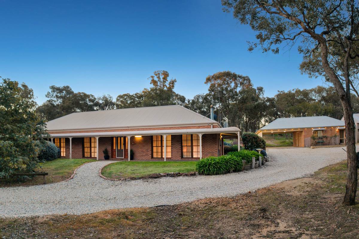 289 Turners Road, Junortoun For Sale by Farmbuy.com - image 1