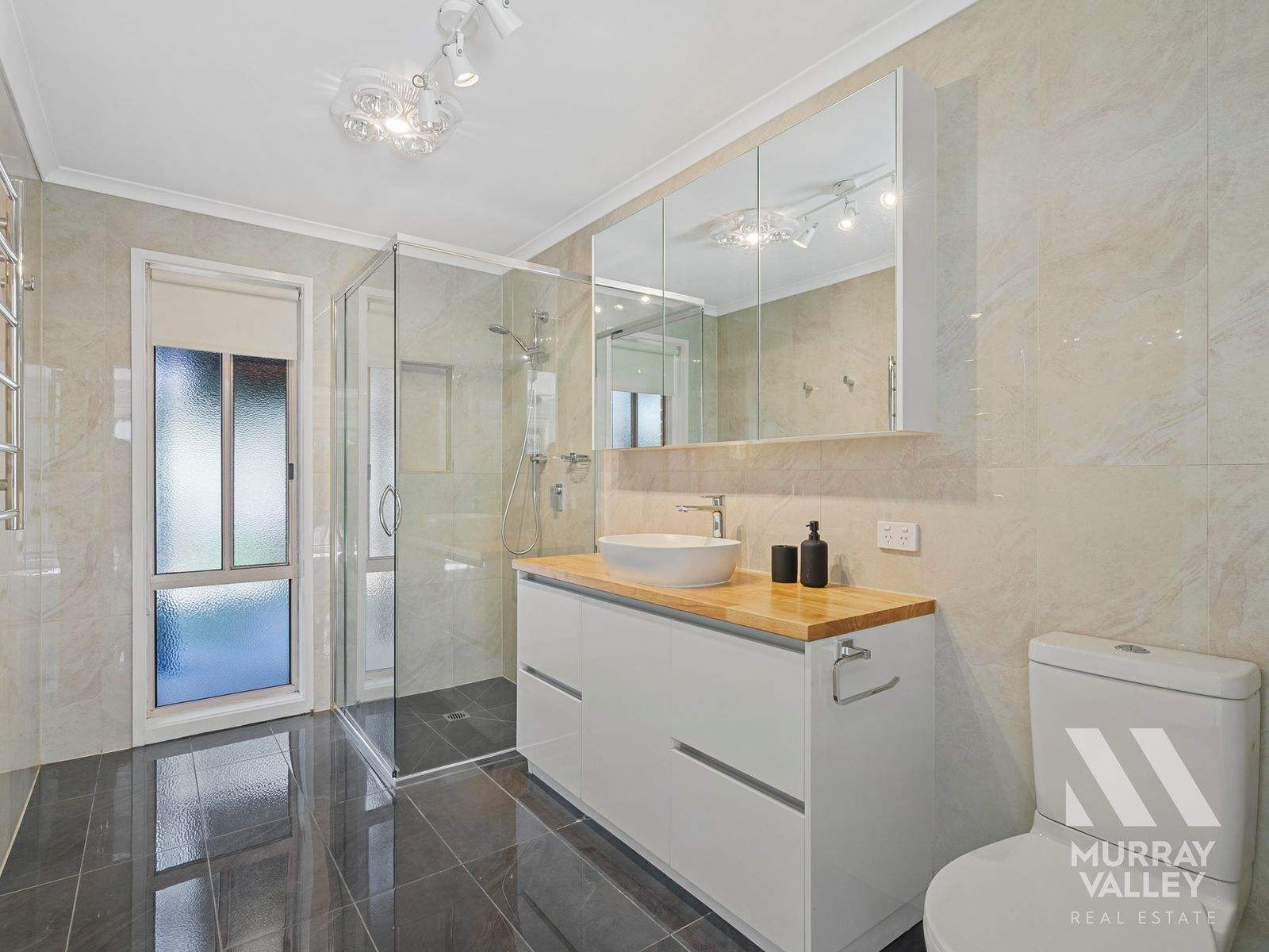 26 James Lillis Drive, Yarrawonga For Sale by Farmbuy.com - image 17
