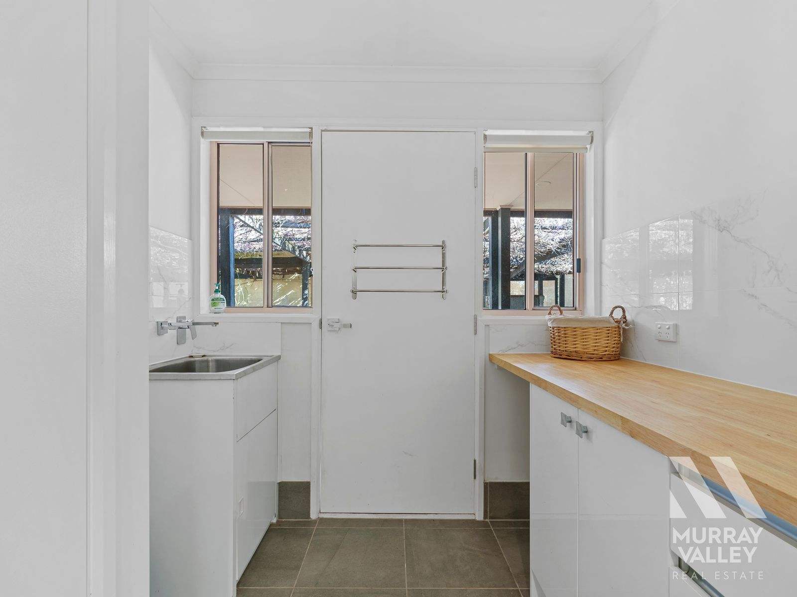 26 James Lillis Drive, Yarrawonga For Sale by Farmbuy.com - image 20