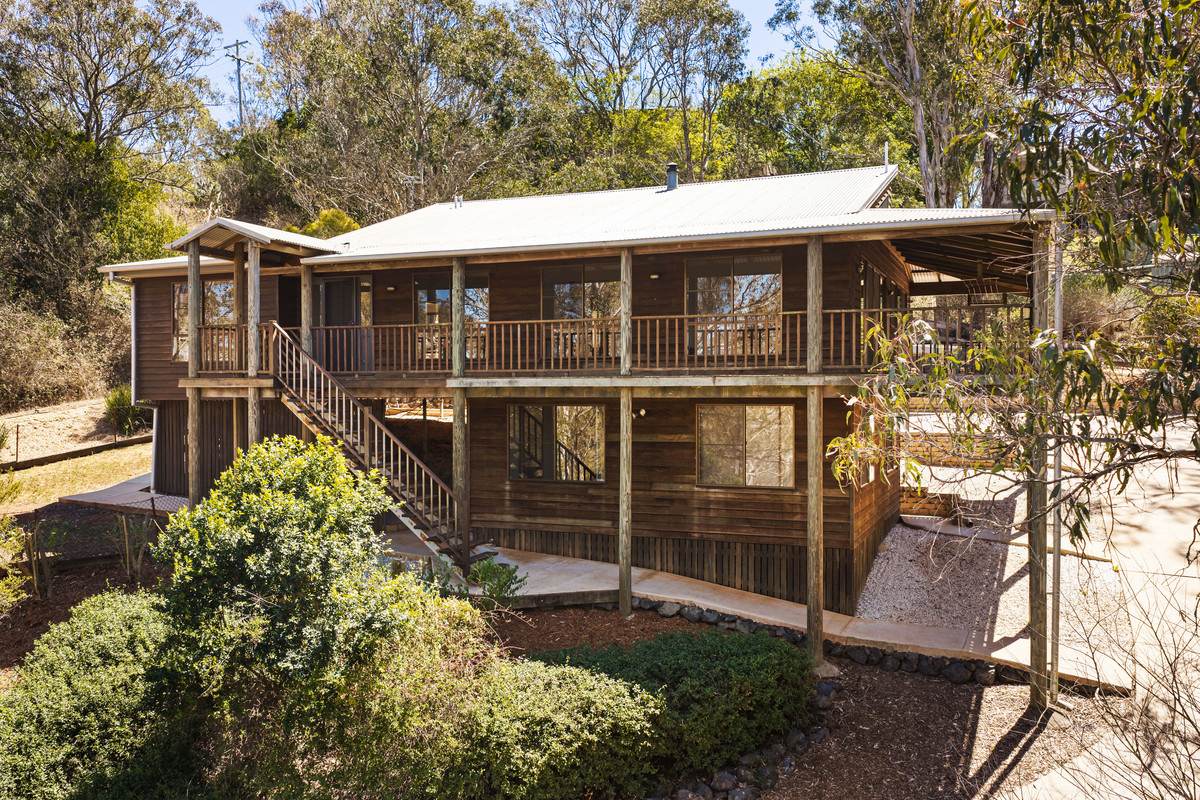 1 Graham Court, Hodgson Vale For Sale by Farmbuy.com - image 1