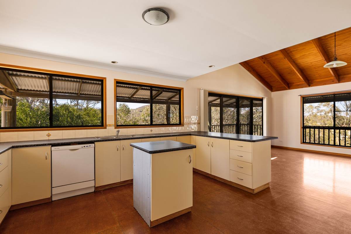 1 Graham Court, Hodgson Vale For Sale by Farmbuy.com - image 6