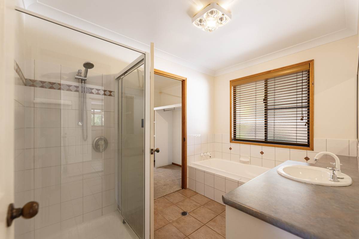 1 Graham Court, Hodgson Vale For Sale by Farmbuy.com - image 8