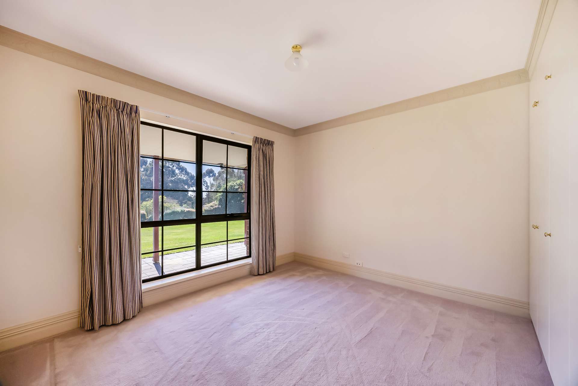 34 Martins Road, Naracoorte For Sale by Farmbuy.com - image 11