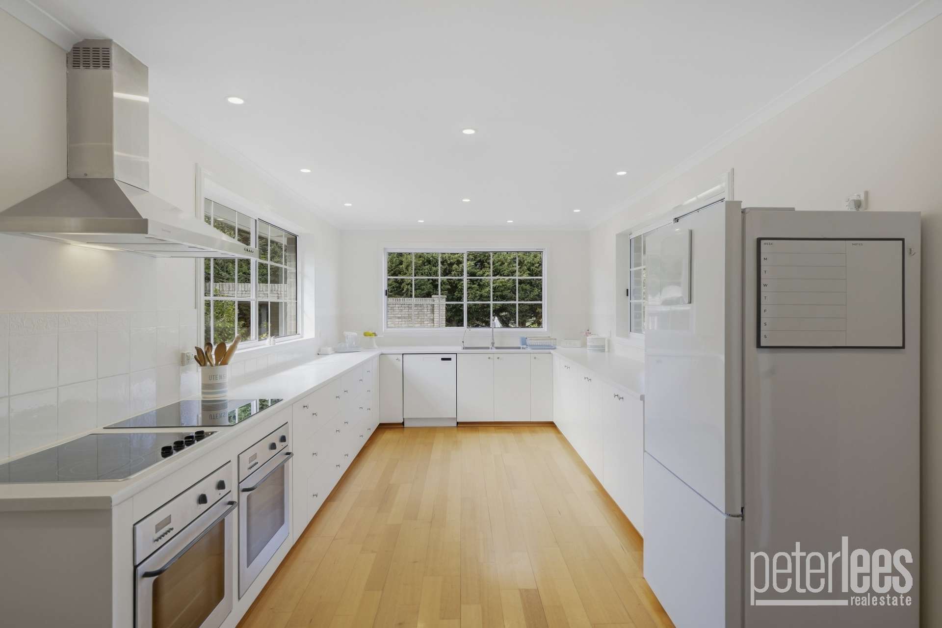 31 Devon Hills Road, Devon Hills For Sale by Farmbuy.com - image 2