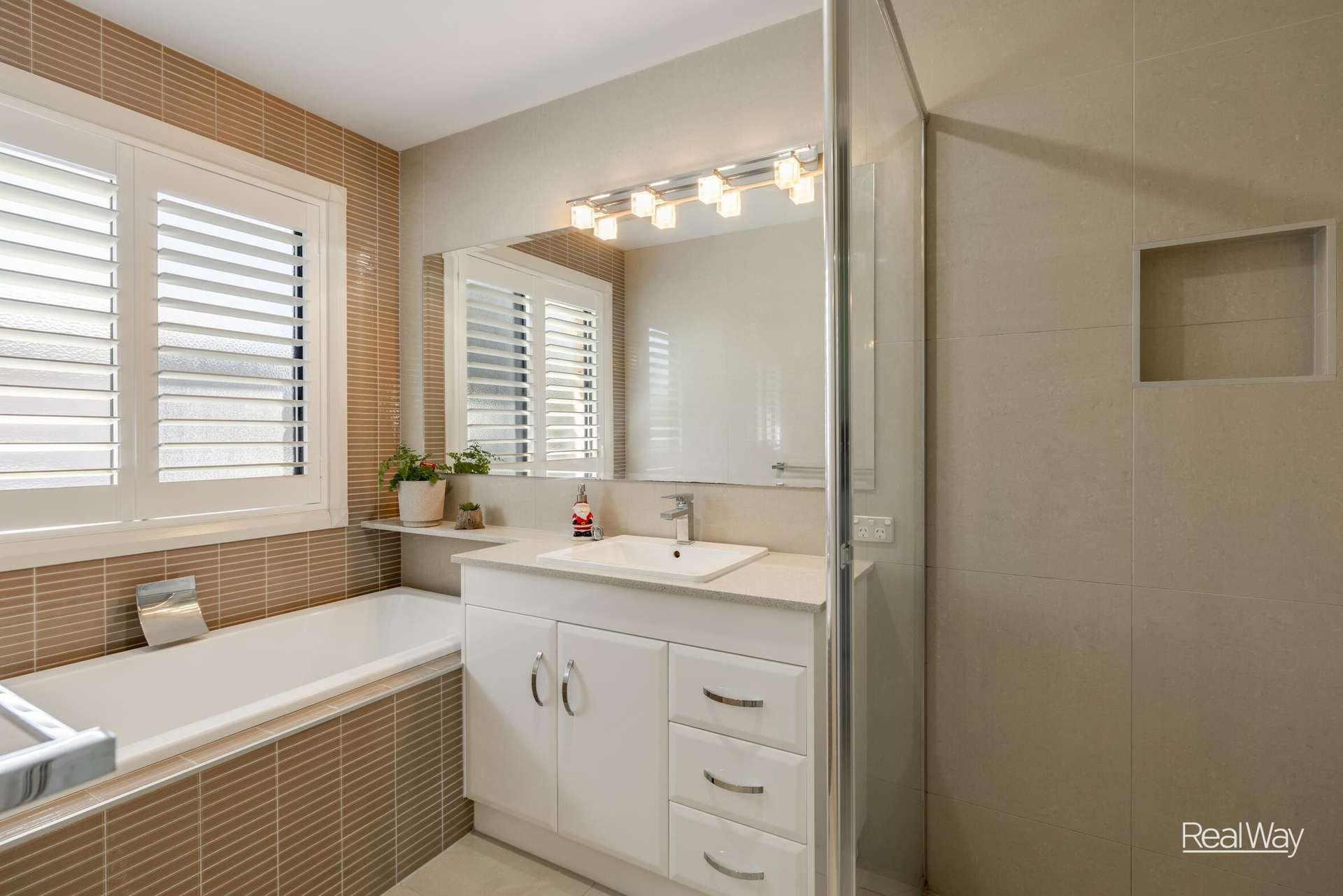 7 Lancaster Court, Top Camp For Sale by Farmbuy.com - image 19