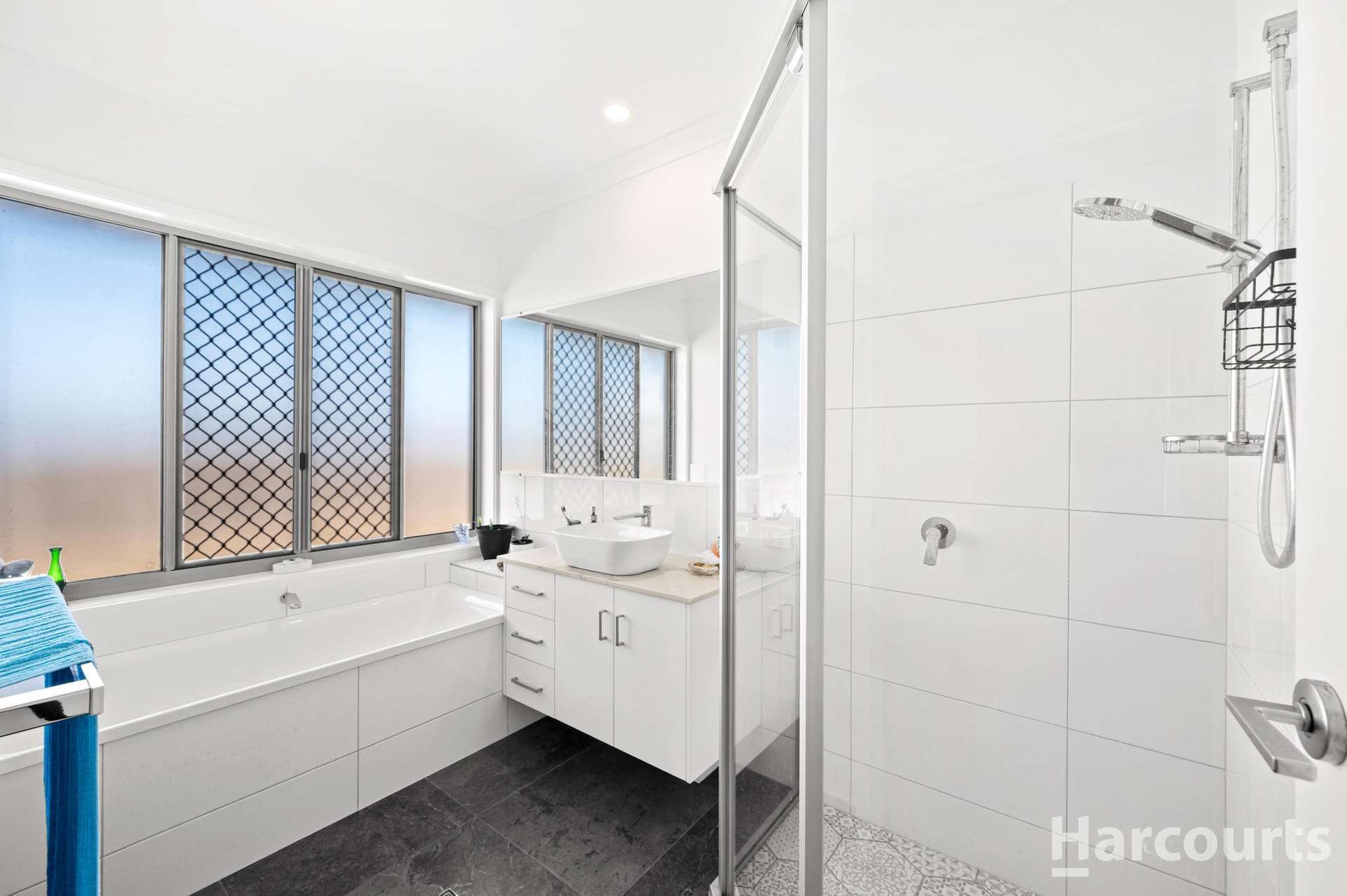 116 Shelley Street, Burnett Heads For Sale by Farmbuy.com - image 19