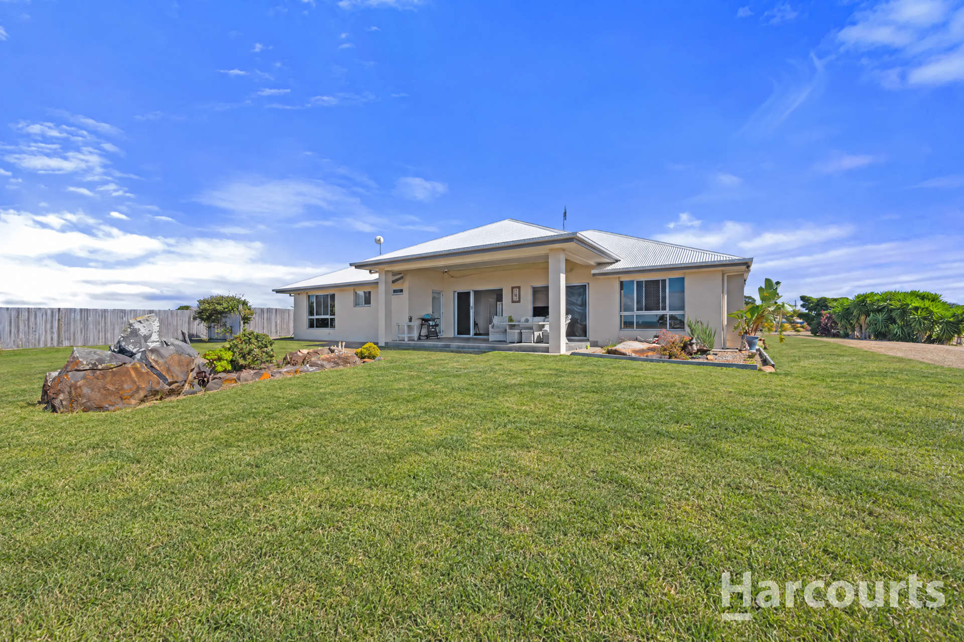 116 Shelley Street, Burnett Heads For Sale by Farmbuy.com - image 21