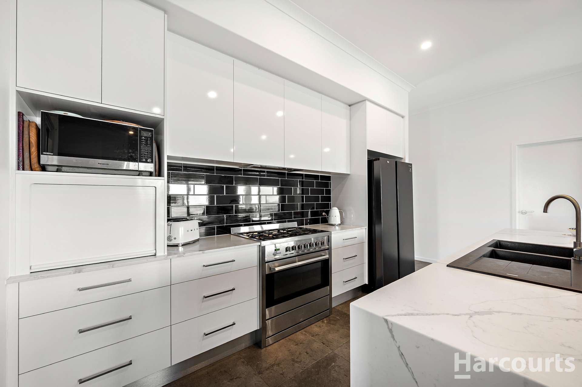 116 Shelley Street, Burnett Heads For Sale by Farmbuy.com - image 8