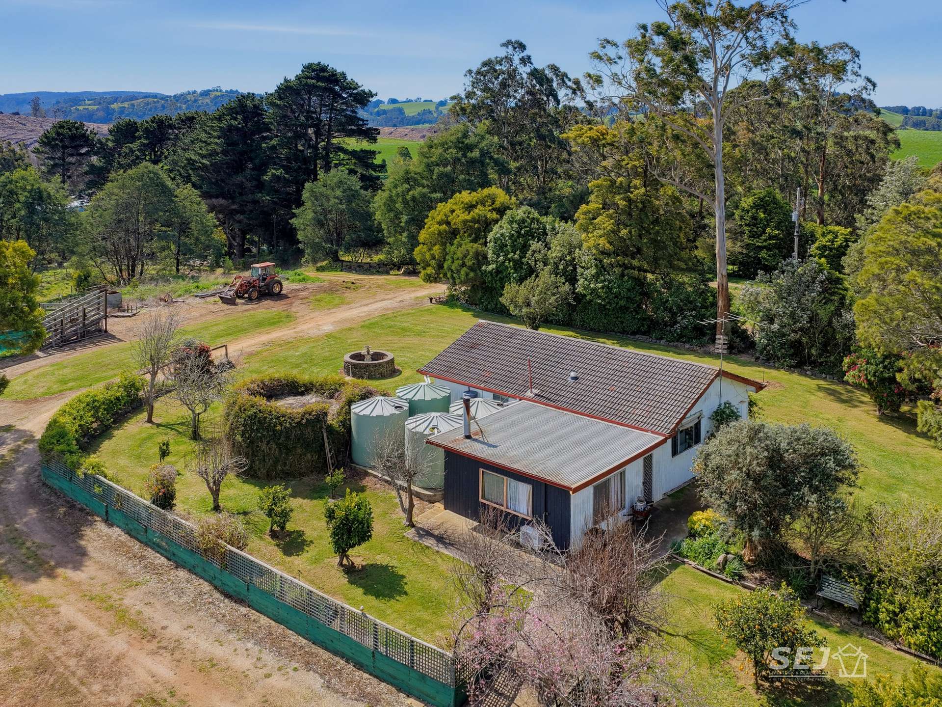 555 Mirboo - Yarragon Road, Allambee Reserve For Sale by Farmbuy.com - image 5