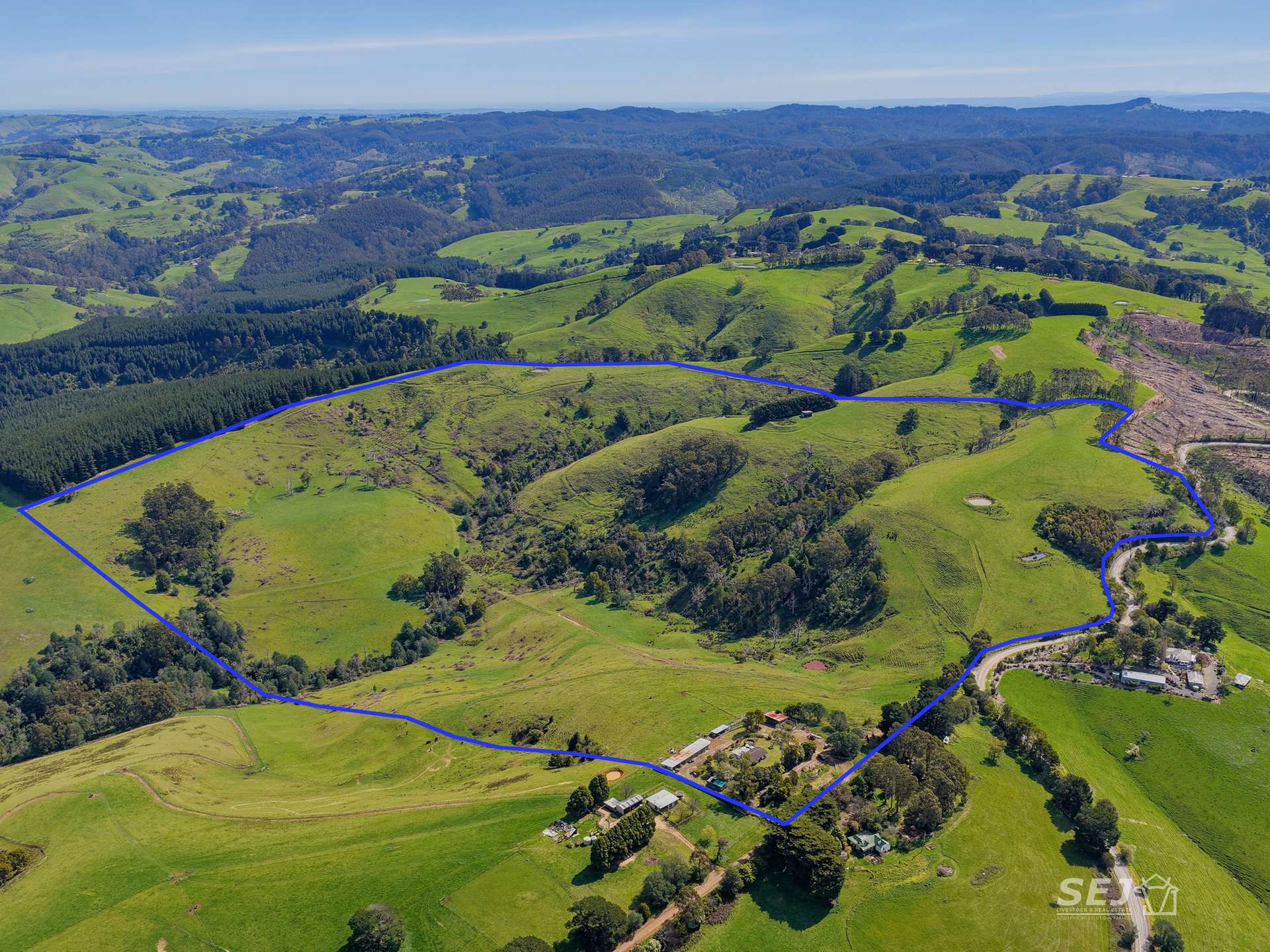 555 Mirboo - Yarragon Road, Allambee Reserve For Sale by Farmbuy.com - image 2