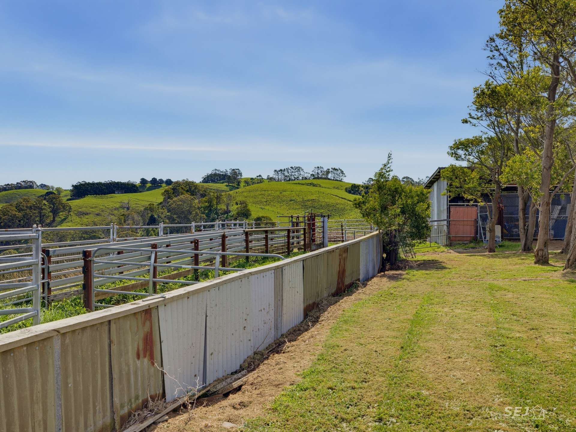 555 Mirboo - Yarragon Road, Allambee Reserve For Sale by Farmbuy.com - image 8