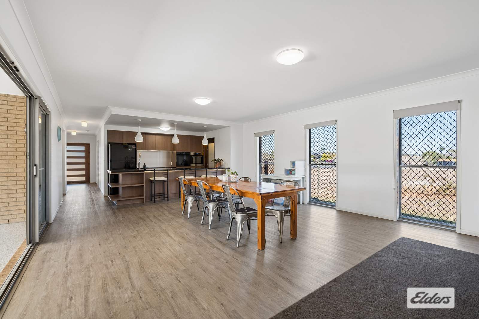 6 Fernrow Drive, Plainland For Sale by Farmbuy.com - image 9