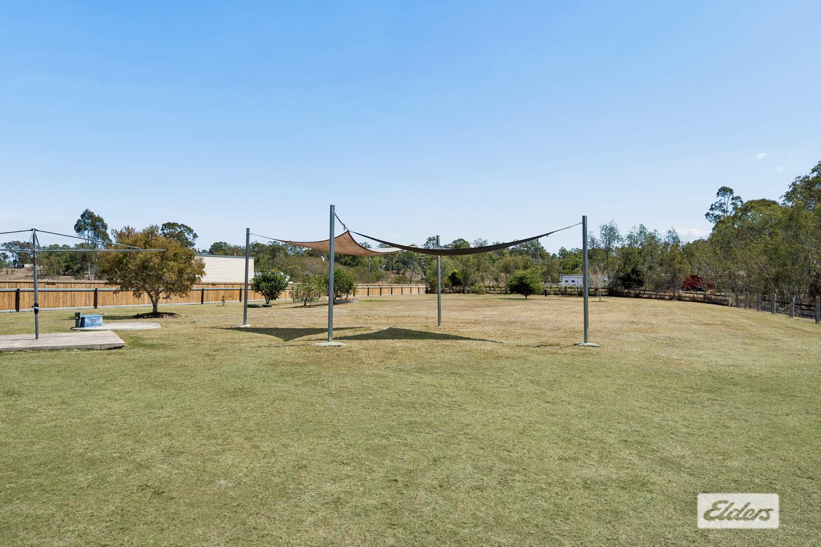 6 Fernrow Drive, Plainland For Sale by Farmbuy.com - image 18