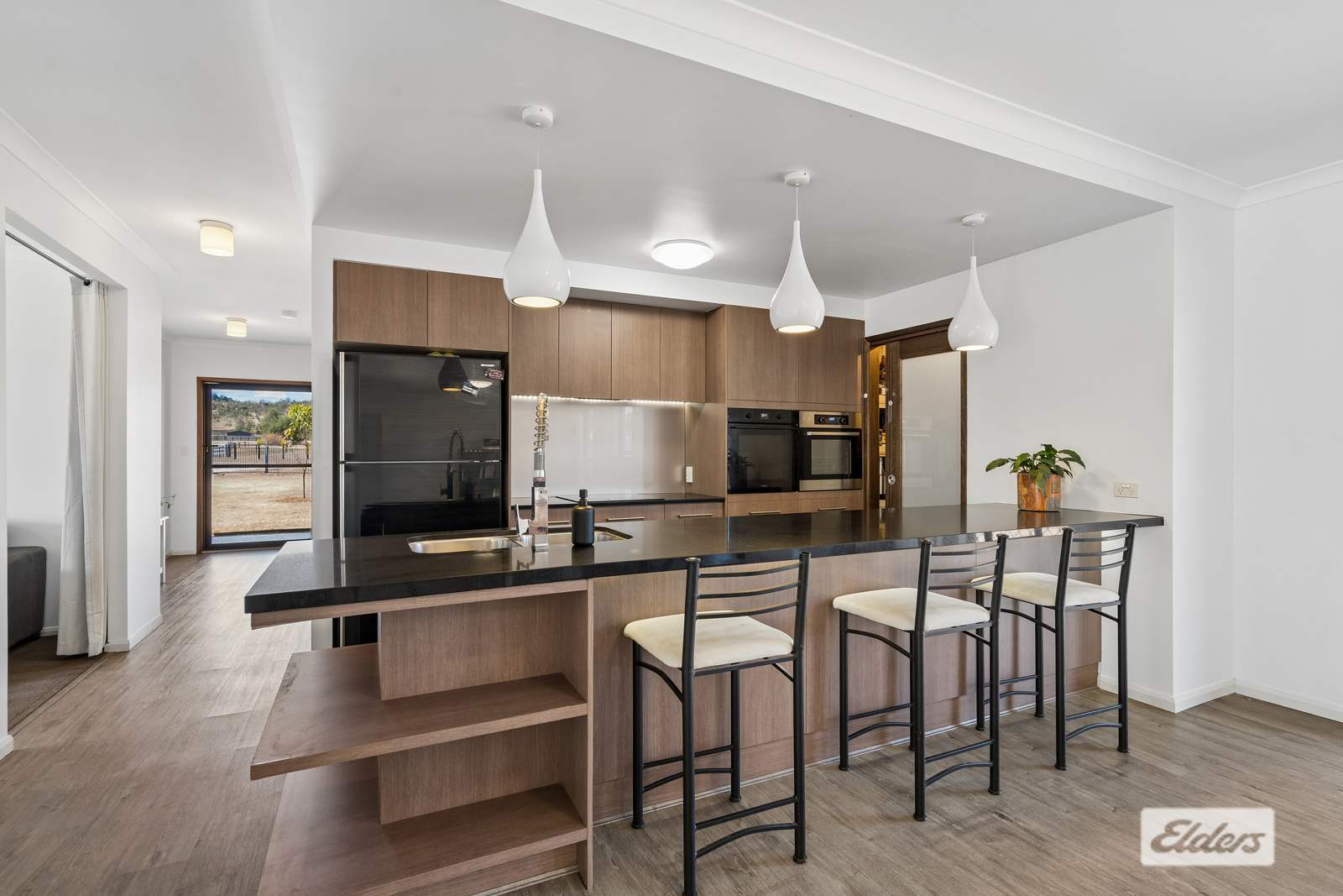 6 Fernrow Drive, Plainland For Sale by Farmbuy.com - image 3