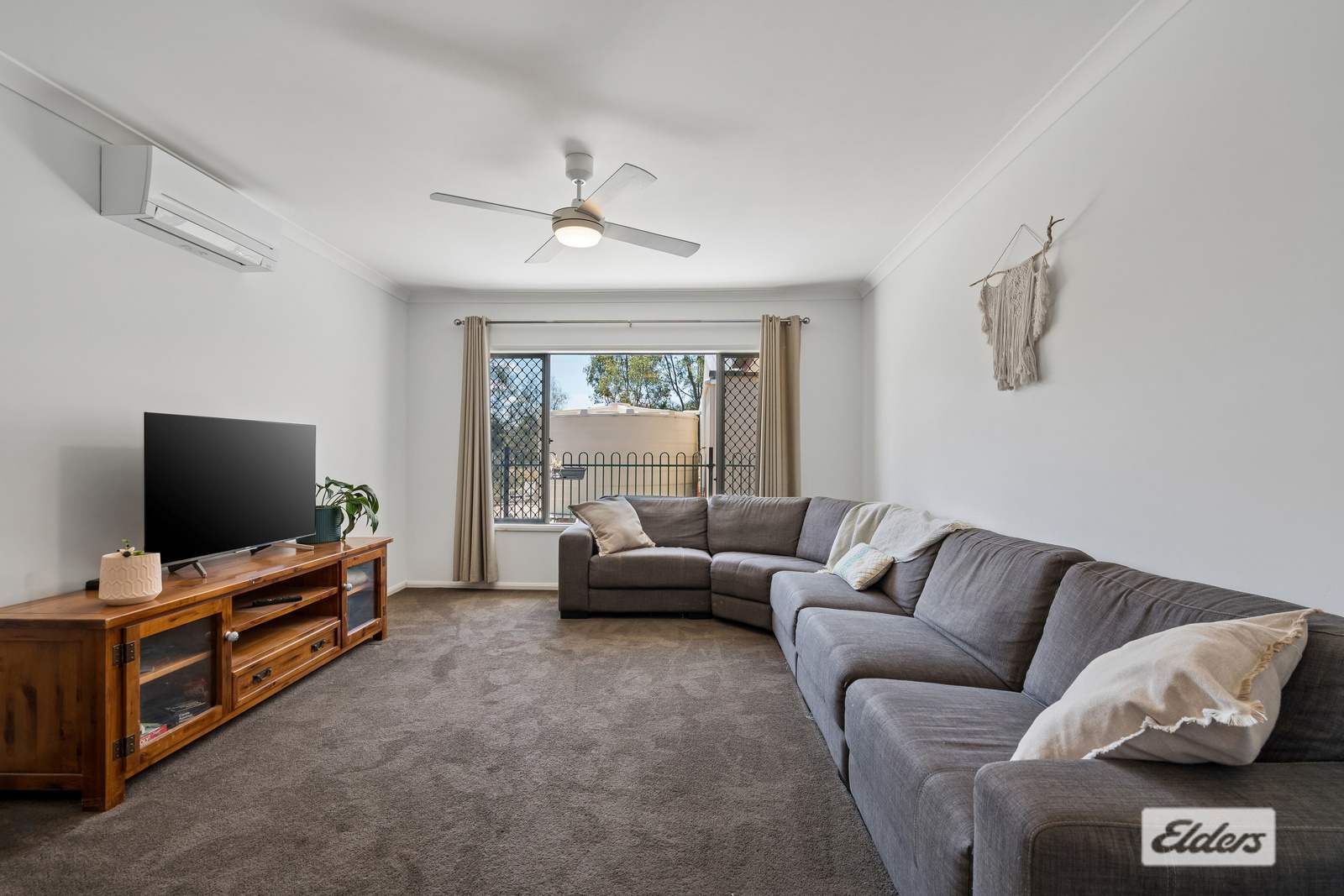 6 Fernrow Drive, Plainland For Sale by Farmbuy.com - image 7