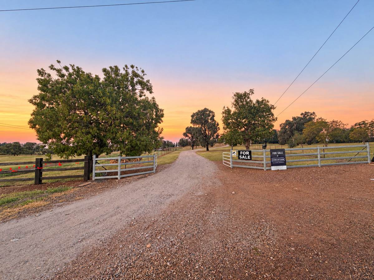 10 Pine Hill Road, Gunnedah For Sale by Farmbuy.com - image 1