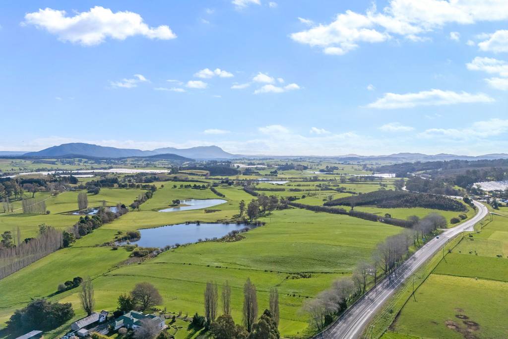 5329 Bass Highway, Deloraine TAS 7304